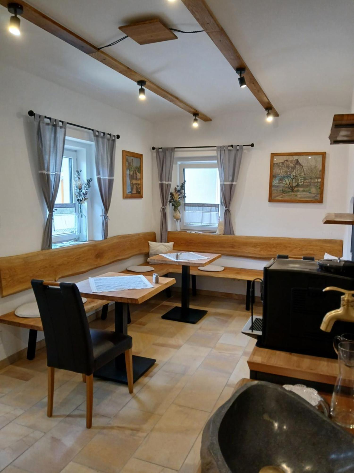 Bed and Breakfast Weingut Thomas Brandl Strass  Exterior foto